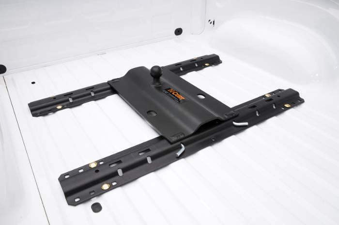 5th Wheel Gooseneck Hitch - CURT