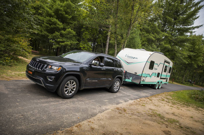 Backing Up a Travel Trailer Camper